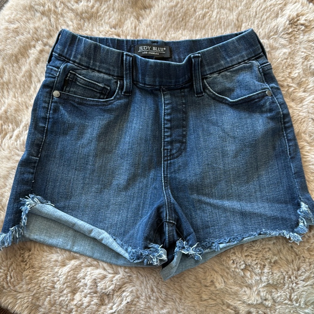 EUC
Worn 1x
Too short for me! 
I love them though !! So comfy!